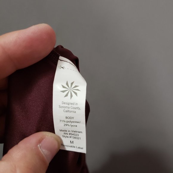 Athleta Chaturanga Ombré Reversible Leggings, Burgundy Currant Fade, sz Medium - Picture 6 of 7